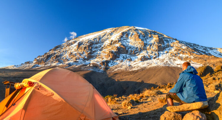 TANZANIA: 25zero climbs Kilimanjaro to raise awareness of climate change©Juergen_Wallstabe /Shutterstock