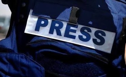 Publié le 1er août 2026 par l'association Africa21, le deuxième Rapport sur l'état du journalisme environnemental en Afrique dresse un constat préoccupant sur les conditions d'exercice de cette spécialité pourtant essentielle face aux crises climatiques, à l'érosion de la biodiversité, à la pollution et à l'exploitation des ressources naturelles. Réalisée à quelques mois de la COP31, prévue du 9 au 20 novembre 2026 à Antalya (Turquie), cette étude vise à documenter les réalités du terrain afin d'orienter les actions de soutien aux journalistes africains et de renforcer la qualité de l'information environnementale sur le continent.